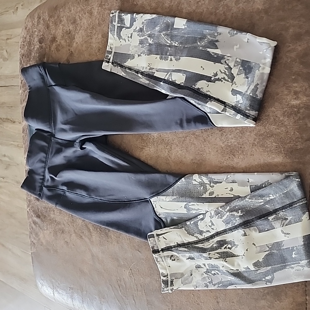 Under Amour athletic leggings